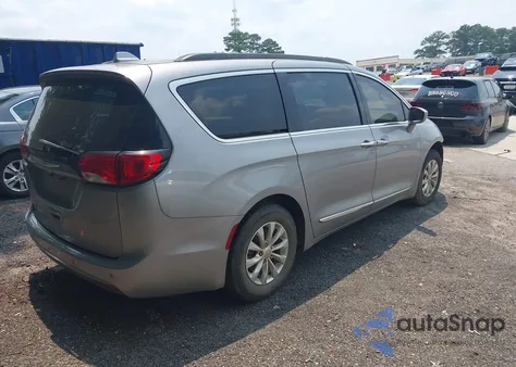 2017 Chrysler Pacifica Touring-L z USA, uszkodzony, nr VIN 2C4RC1BG0HR524555